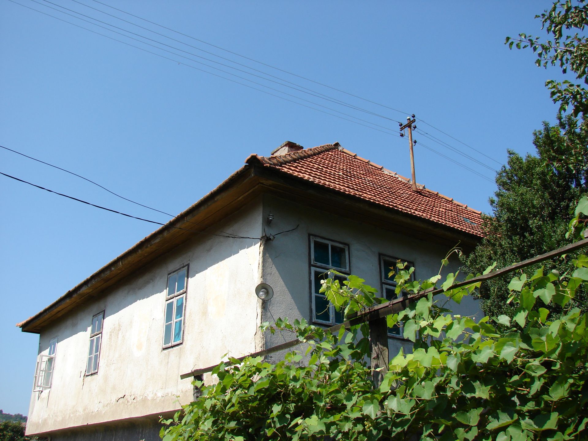 Kapidžića kuća (rodna kuća Nasihe Kapidžić Hadžić), historijska građevina